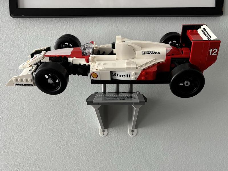 Lego McLaren MP4/4 & Ayrton Senna 10330 Horizontal Wall Mount Display