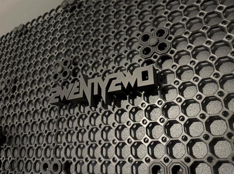 Multiboard 2wenty2wo Logo