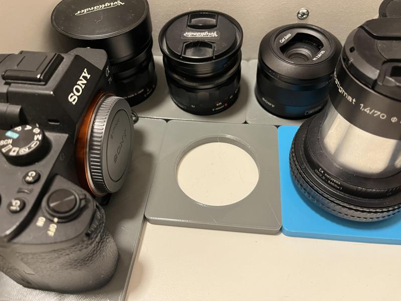 Holder for Sony FE/E lenses and camera body into drawer