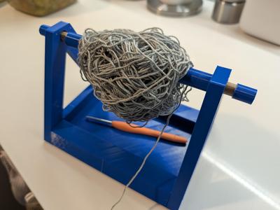 Horisontal Yarn Holder Remix