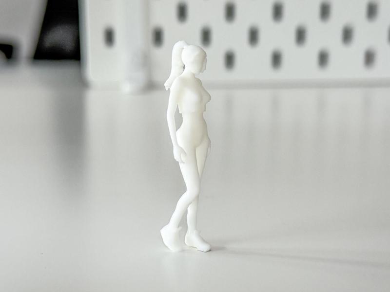 Miniature Woman/Fitness Girl for your Diorama