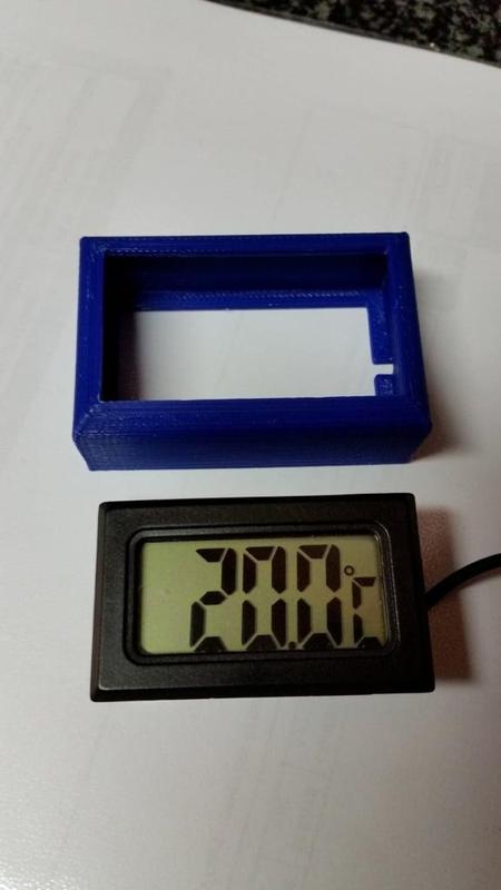 Digital temperature sensor housing case