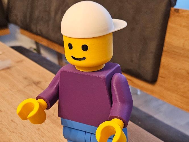 Big Brick Man with cap 20cm