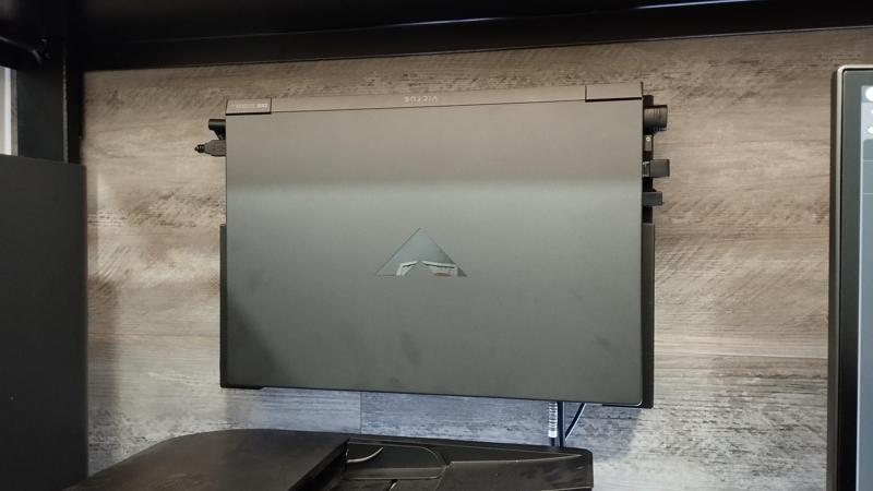 HP Victus 15 Wall mount