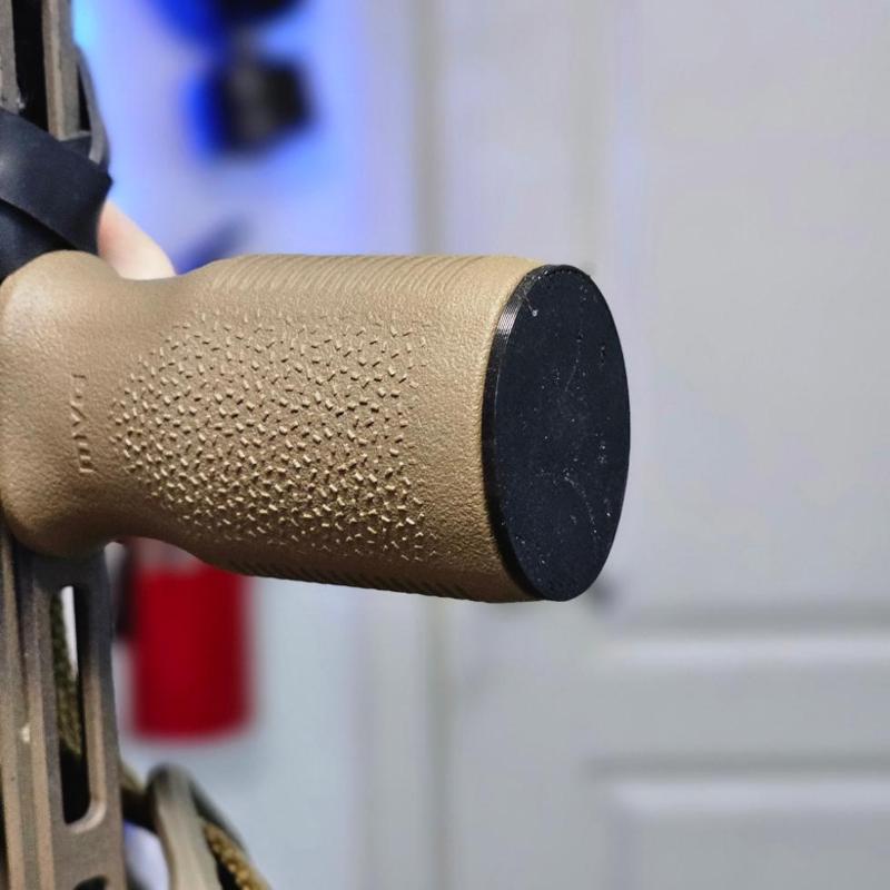 Magpul MVG Grip Battery Storage Plug (TPU)