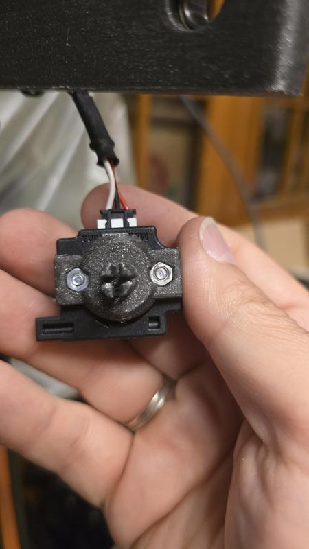 KP3s Pro V2 Broken material detector pivot bracket