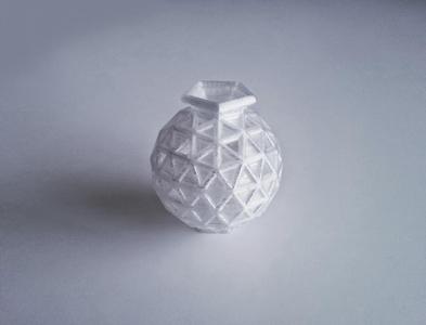 Geosphere Vase 25