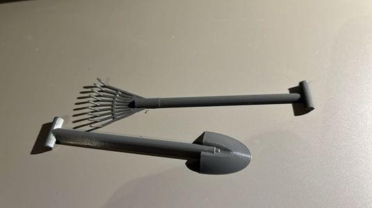 grashark en schep (miniature garden utensils)