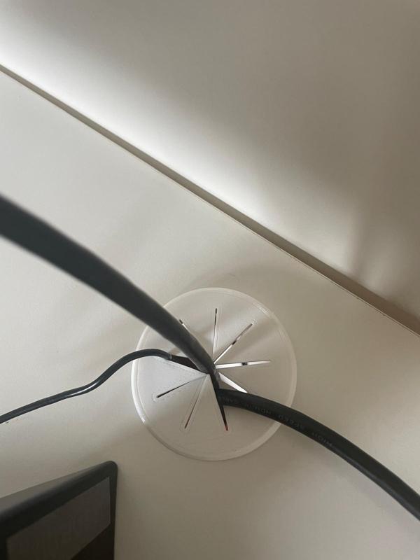 FLEXIBLE ROUND CABLE PASACBLE/ Cable pass