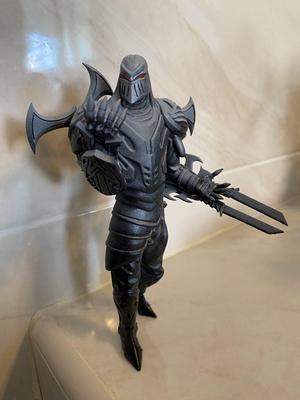 Zed Figure with Shadow Base