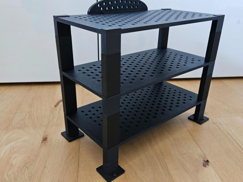 Small module bookcase/shelves