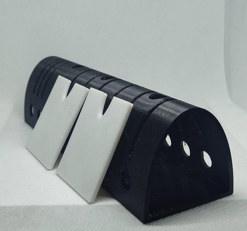 LABORATORY RATS IMMOBILIZER / INMOVILIZADOR DE RATS DE LABORATORIO