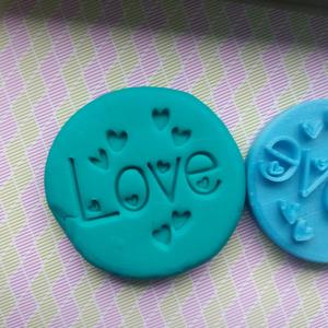 Timbre para estampar fondant, "love", amor.
