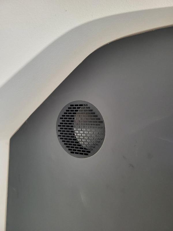 Extractor hood in the kitchen