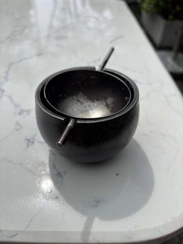 ASHTRAY swing clean