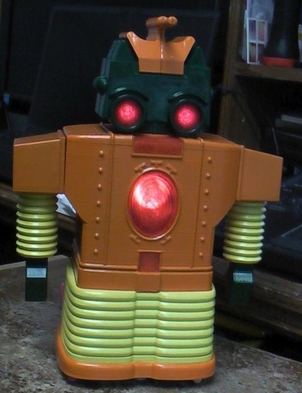 Son of Magnor robot. Battery operated, light , sound and mystery movment. Uses TT 1:90 gearmotor, 2 AA batteries.