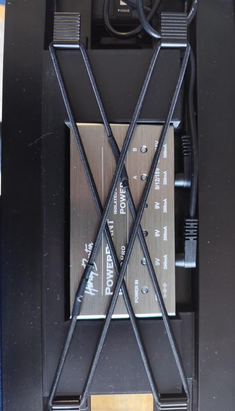 Harley Benton pedalboard power supply bracket