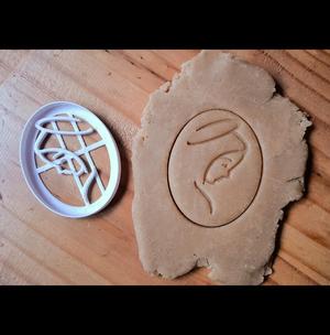 Virgin Mary - Cookie cutter, dough - Medal, silhouette