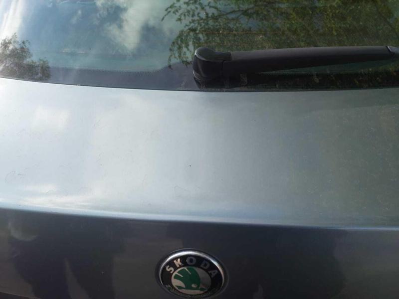 Octavia A5 1Z5955435A Skoda Rear wiper arm cap