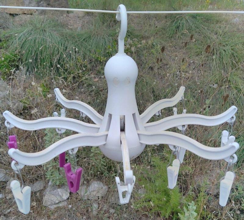 Octopus clothespin V2