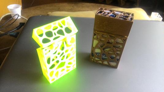 Cigarette packet case