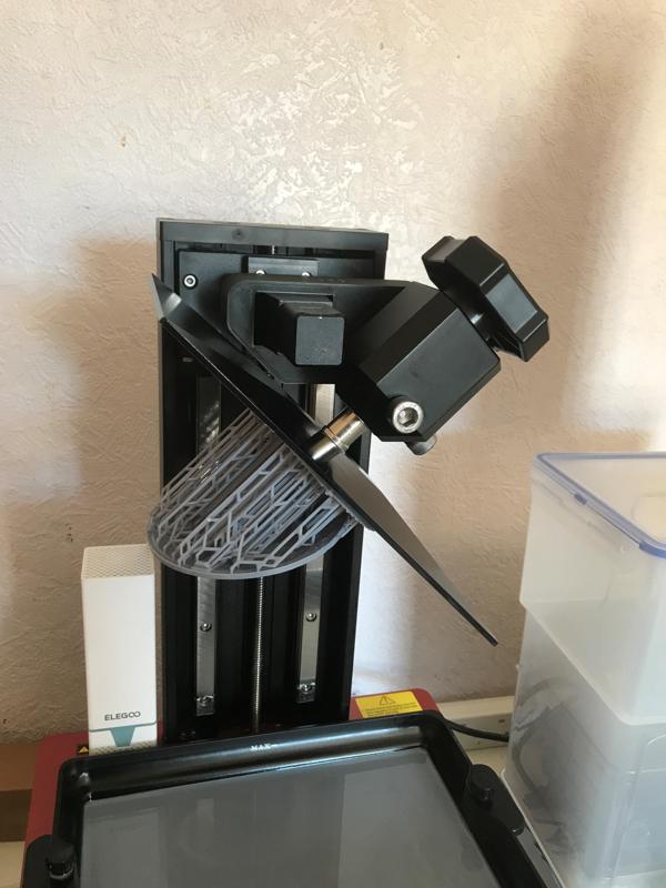 Elegoo Saturn 2 drip mount