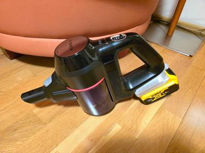 DeWALT 18v XR battery to Bosch 18v Power for All (green)