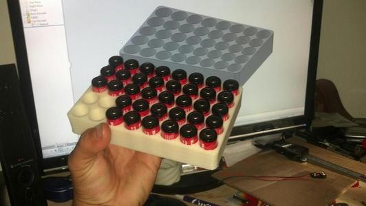123A battery tray