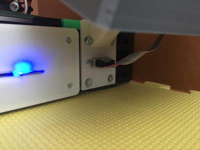 Hinge support for delta extrusion printer (paneldue 5)