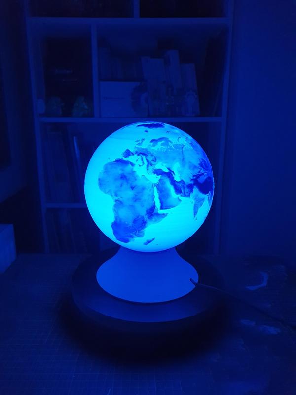 Planet Lamp -- Earth -- 3D Print Ready Night Light -- NASA Realistic Surface