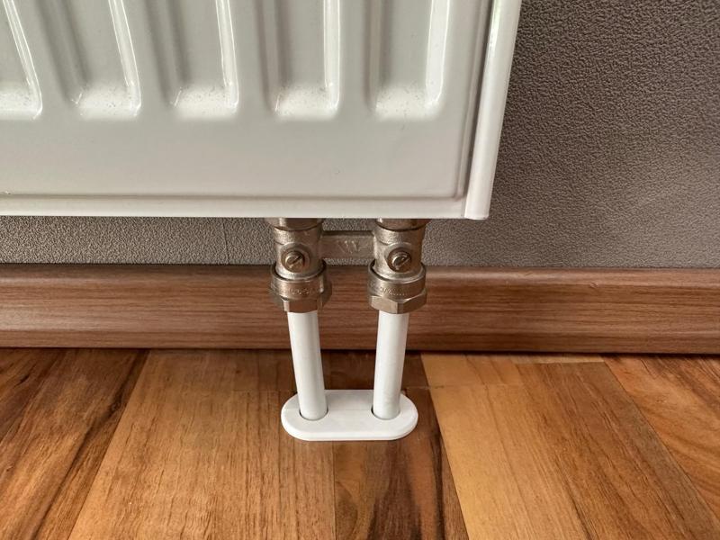 Cover for heating pipes