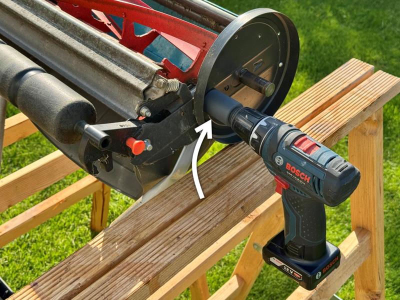 Backlapping adapter for Gardena cylinder lawnmower