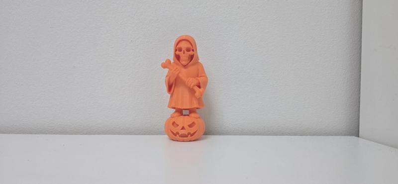 Halloween Ghost – The Bone Keeper