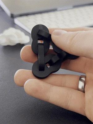 Infinity chain twist fidget