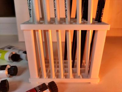 Paint brush holder
