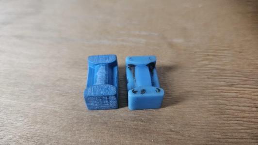 Ford Fiesta or Fusion (Eu) door tensioner clip