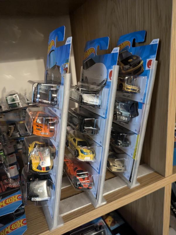 Hotwheels upright stand for 4 carded cars