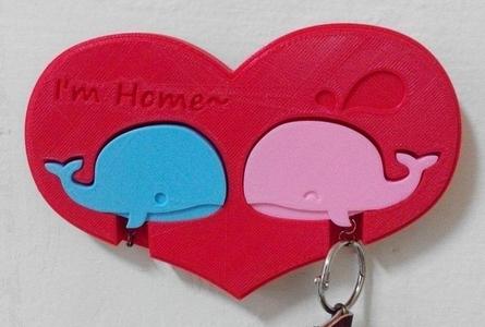couple keychain holder - whale