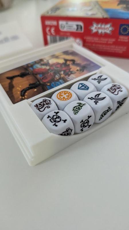 Boîte de jeu pour le jeu de dés "Mille sabords"