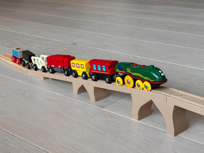 Wooden Traintrack - Gentle Incline: Brio & Lillabo