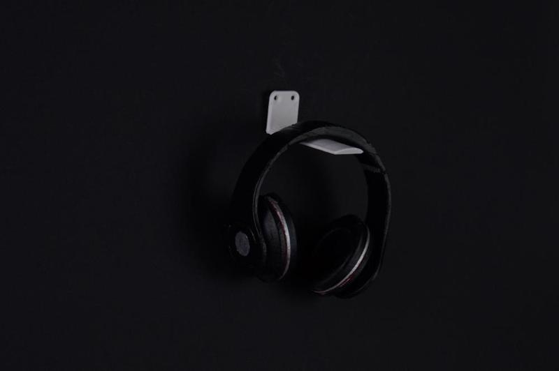 Simplistic design brother of EBA01