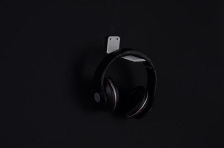 Simplistic design brother of EBA01