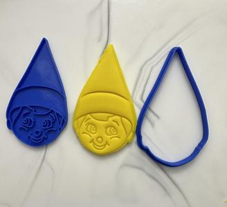 Cookie cutter Elf on the shelf