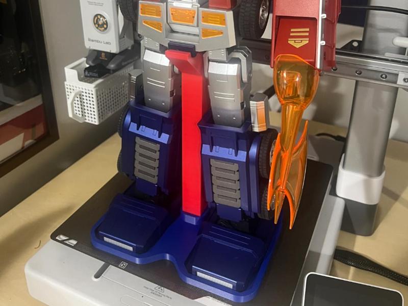 Stand for Robosen Optimus Prime Elite