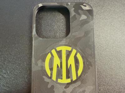 iPhone 16 Pro MagSafe Cover with FC INTER logo 