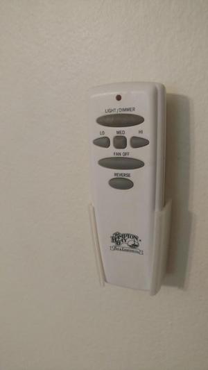 UC7078T Hampton Bay Fan Remote Holder