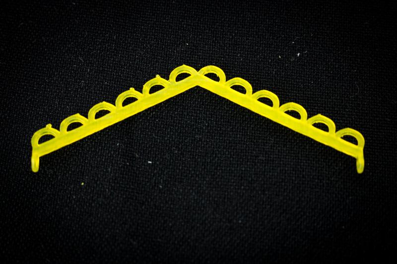 Hollow Lace Necklace, V-Frame