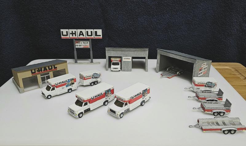 HO SCALE UHAUL RENTAL CENTER SET