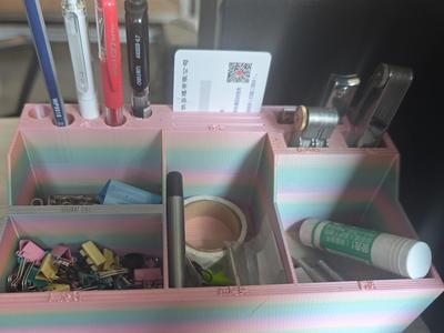 Desktop Pen Holder