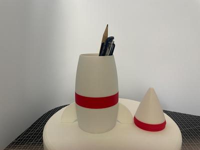 Rocket-shaped Pen Holder